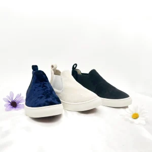 Fashion Trend New Stylish Boots Outdoor Casual Women slip on Fashion Fly Knitting Shoes