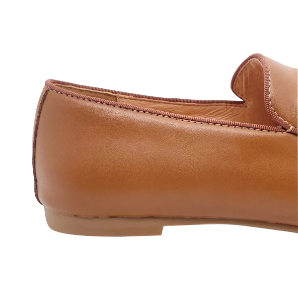 Stylish Popular Women Leather Shoes Comfortable Rubber Sole Flat Shoes Ladies - Image 5