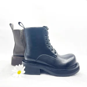 Height Increasing Professional Casual Leather Boots for Ladies